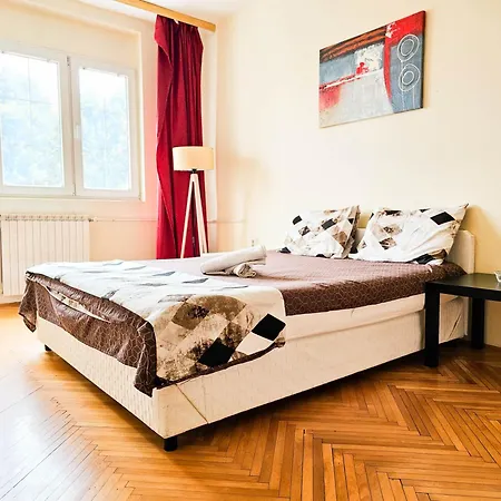 Apartman Square