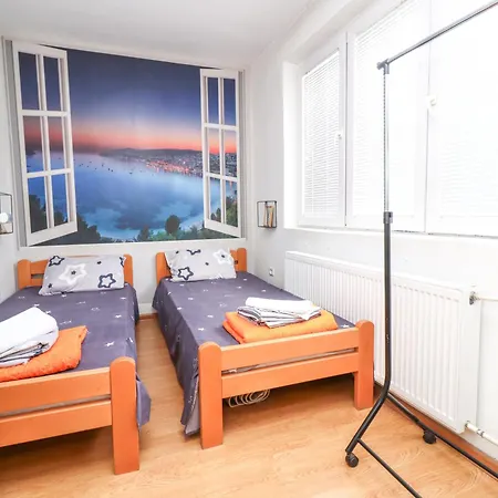 Square Apartman *