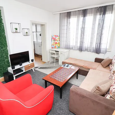 Apartman Square