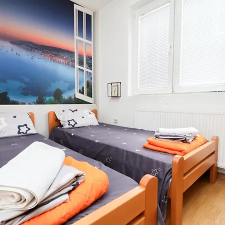 Square Apartman *