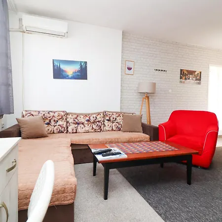 Square Apartman Szkopje
