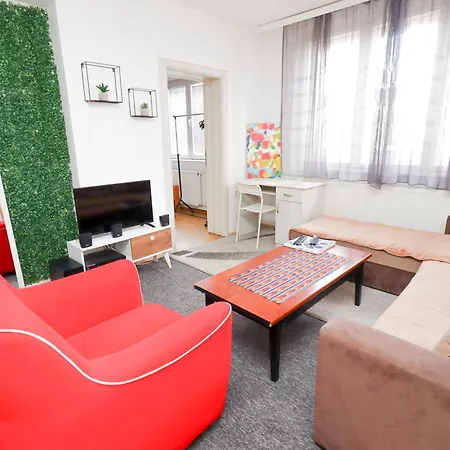 Square Apartman *